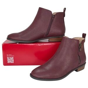 Journee Collection Ellis Wine Faux Leather Womens Shooties Size 8.5M